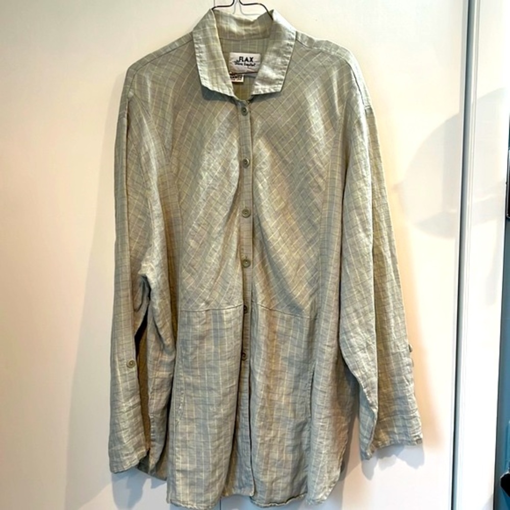 Vintage Flax by Jeanne Engelhart Shirt-Jacket in pale grayish green check.